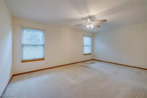 501 Falling Leaf Dr, Seven Hills, OH 44131 photo 12