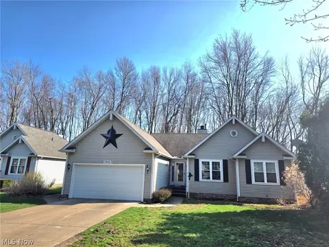 38450 Crossbrook Ave, Willoughby, OH 44094