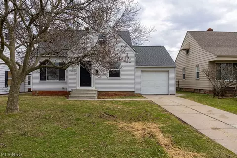795 E 260th St, Euclid, OH 44132 photo 2
