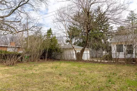 795 E 260th St, Euclid, OH 44132 photo 38