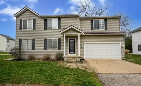 1083 Reeves Ct, Akron, OH 44312