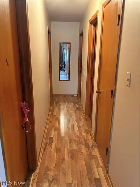 1835 Robindale St, Wickliffe, OH 44092 photo 3