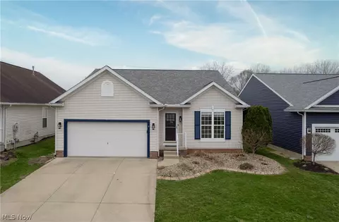 2162 Thornbury Ln, Akron, OH 44319