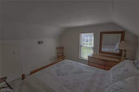 Bedroom - 208 Stealey St, Middlebourne, WV 26149 photo 11 of 14