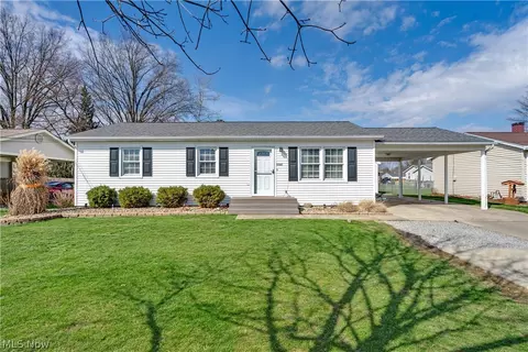 5362 Willow Crest Ave, Austintown, OH 44515