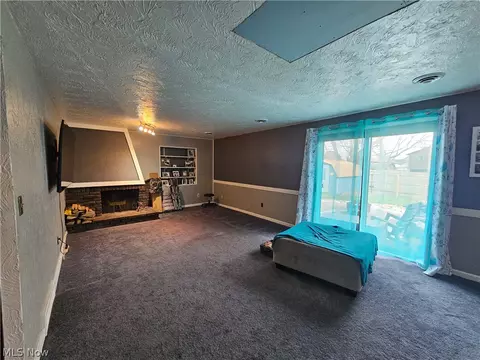 4112 Ivanhoe Dr, Lorain, OH 44053 photo 9
