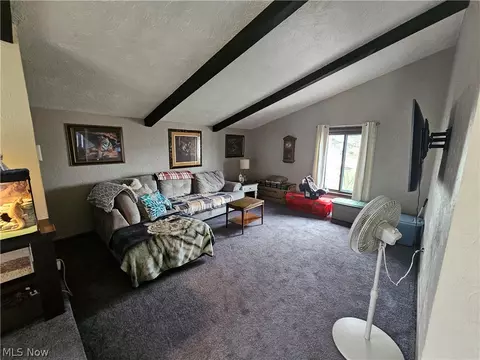 4112 Ivanhoe Dr, Lorain, OH 44053 photo 4