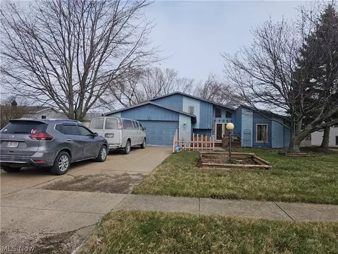 4112 Ivanhoe Dr, Lorain, OH 44053