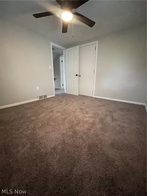 Bedroom - 1663 Lyndhurst, Lyndhurst, OH 44124 photo 5 of 9