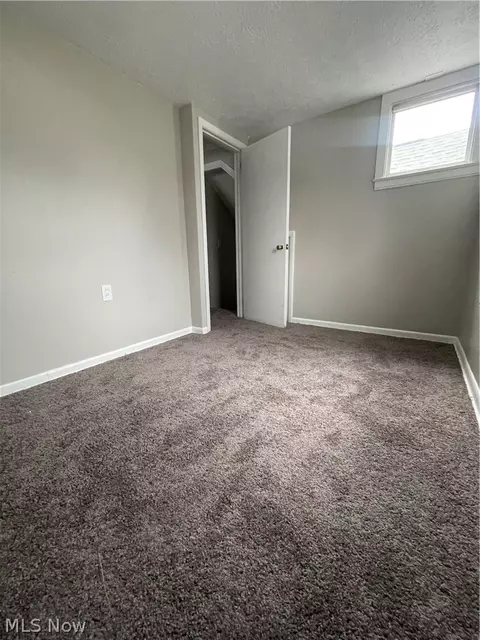 Bedroom - 1663 Lyndhurst, Lyndhurst, OH 44124 photo 7 of 9