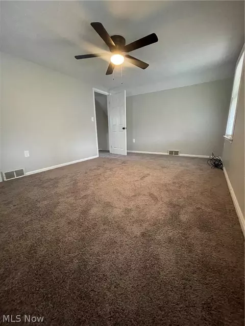 Bedroom - 1663 Lyndhurst, Lyndhurst, OH 44124 photo 3 of 9