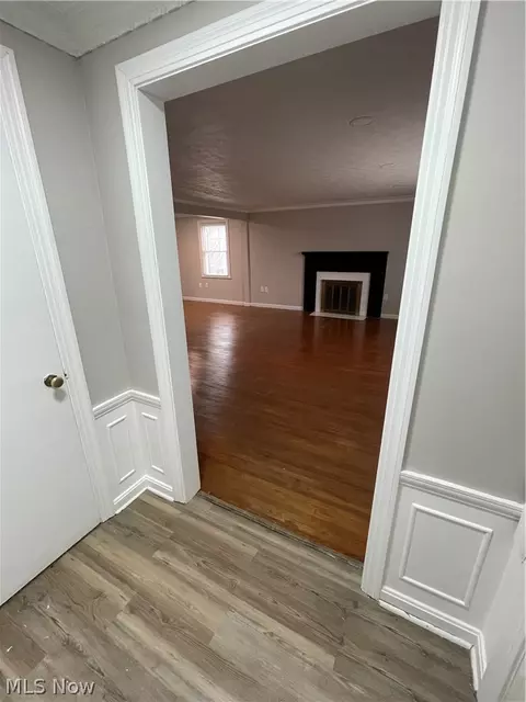 Entry Way - 1663 Lyndhurst, Lyndhurst, OH 44124 photo 1 of 9