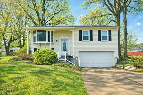 3702 Hightree Ave SE, Warren, OH 44484