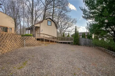 5124 Beachview Cir NW, Canton, OH 44708 photo 9
