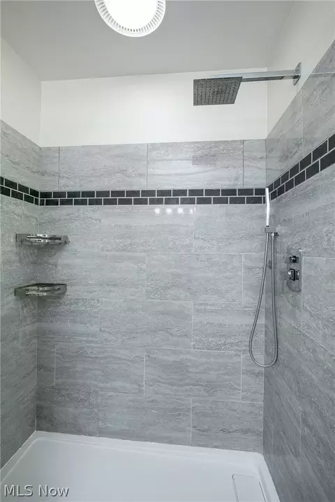 5124 Beachview Cir NW, Canton, OH 44708 photo 43
