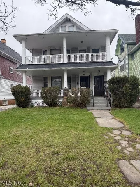 1881 Mannering Rd, Cleveland, OH 44112