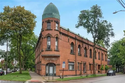 2337 W 11th St #6, Cleveland, OH 44113