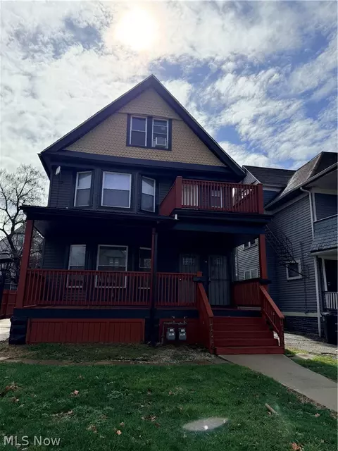 10222 Parkgate Ave, Cleveland, OH 44108