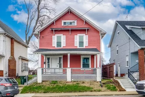 821 19th St NW, Canton, OH 44709