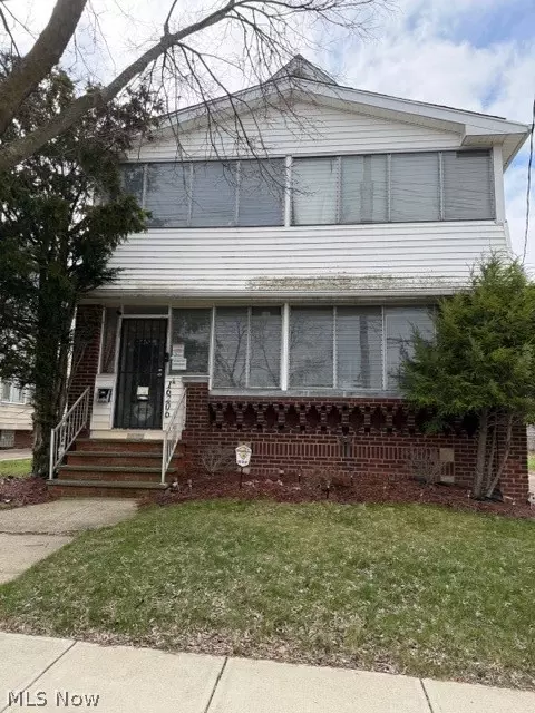 16206 Grovewood Ave, Cleveland, OH 44110