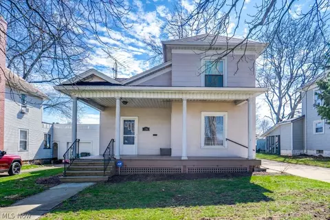1216 W Market St, Orrville, OH 44667