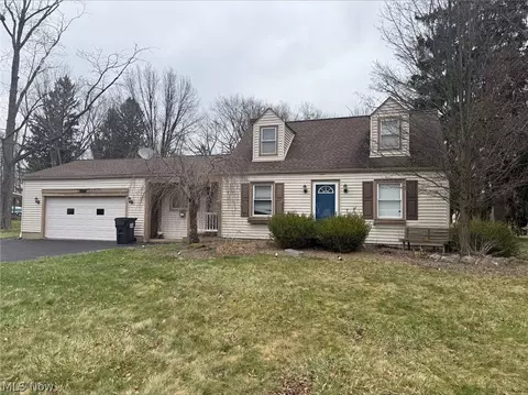 3045 Evelyn Rd, Youngstown, OH 44511