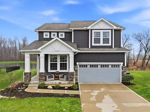1812 Cobham Ln, Wadsworth, OH 44281