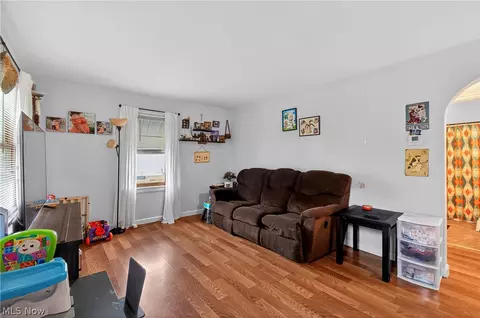 1314 Pearl Dr SE, Massillon, OH 44646 photo 6