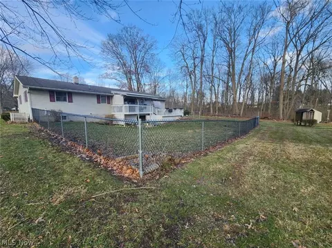 6070 Highton St SW, Navarre, OH 44662 photo 11