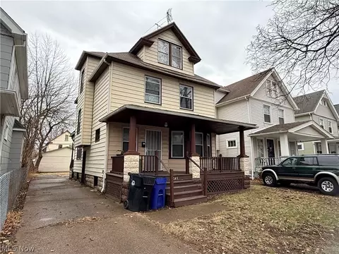 2045 W 89th St, Cleveland, OH 44102