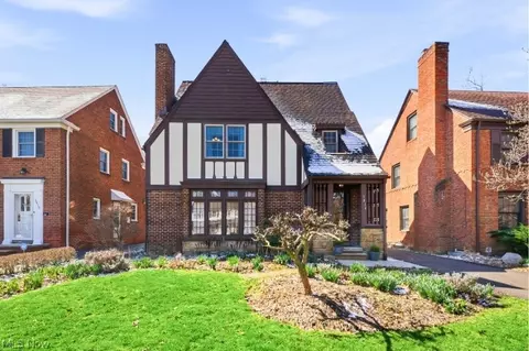 3814 Bushnell Rd, University Heights, OH 44118