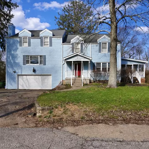 101 Pine Knoll Ter, Saint Clairsville, OH 43950