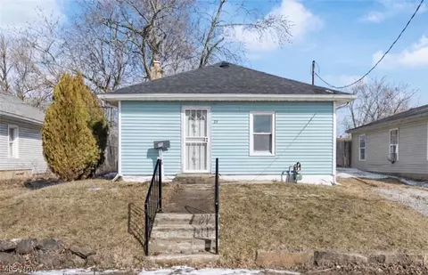 75 W Dartmore Ave, Akron, OH 44301
