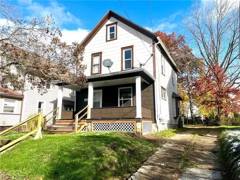 2291 11th St SW, Akron, OH 44314