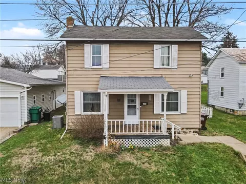 145 Sherman St, Lisbon, OH 44432