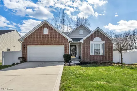 1920 Parkgate Ave, Akron, OH 44320