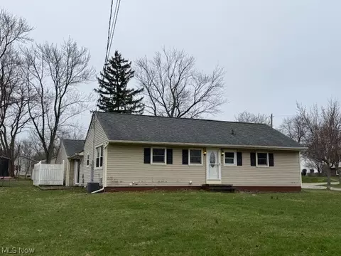 334 W Park Blvd, Medina, OH 44256