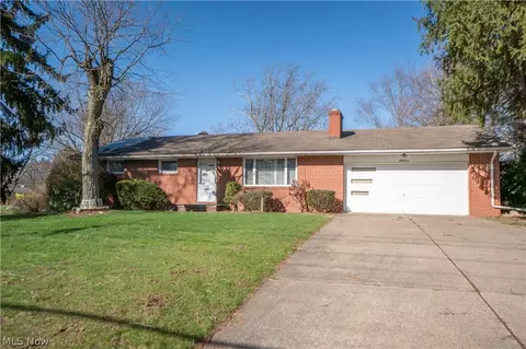 3211 Dueber Ave SW, Canton, OH 44706