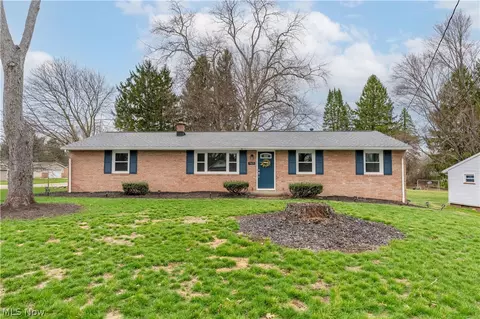 7825 Oakdale St NW, Massillon, OH 44646