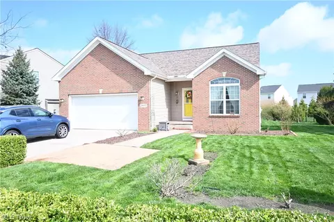3932 Courtyard Dr, Lorain, OH 44053