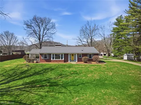 6655 Ceramic Rd, Crooksville, OH 43731
