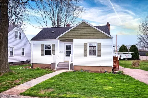 94 N 5th St, Rittman, OH 44270
