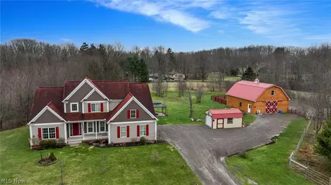 12345 Stafford Rd, Chagrin Falls, OH 44023