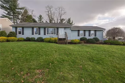 254 Ohio Ave NW, New Philadelphia, OH 44663