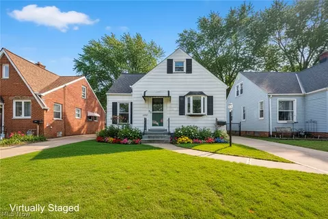6207 Gilbert Ave, Parma, OH 44129