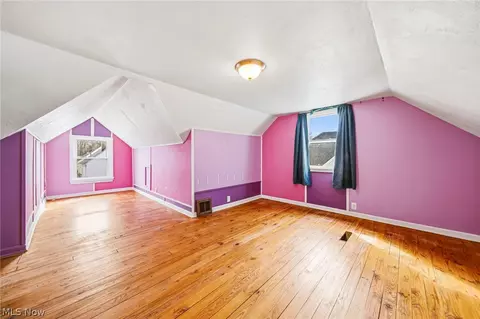 Bedroom - 406 E 274th St, Euclid, OH 44132 photo 6 of 7