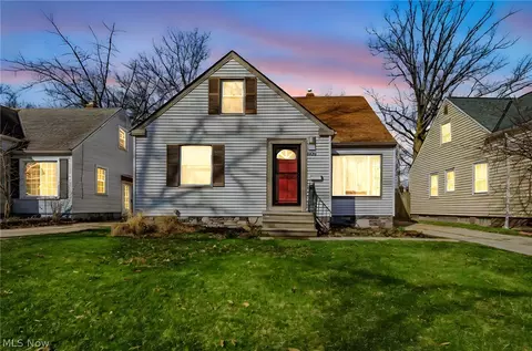 406 E 274th St, Euclid, OH 44132