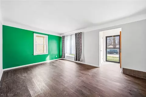 Living - 406 E 274th St, Euclid, OH 44132 photo 2 of 3