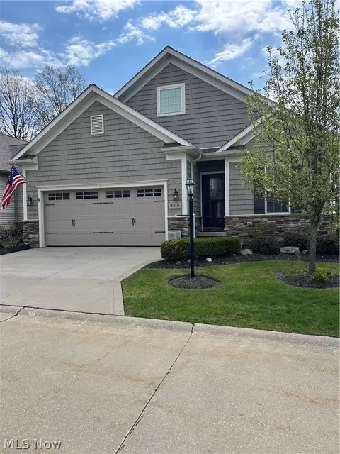 8415 Bella Dr, Macedonia, OH 44056