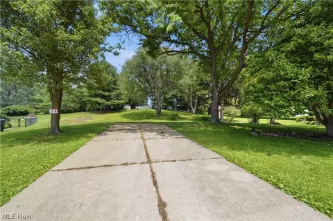 7622 Marelis Ave NE, Canton, OH 44721 photo 5
